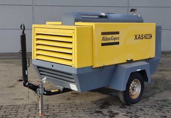 Pressione di lavoro nominale nera 7 bar Compressore portatile XAS186C con valvola di scarico 1x3/4
