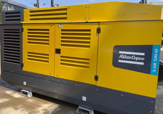 Compressore portatile da 30 bar X-AIR 1280-30 680L Capacità del serbatoio diesel