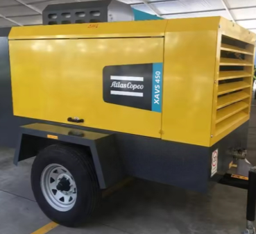 Compressore portatile XAVS450 carico completo 2400 giri al minuto Progettazione compatta FAD 13 M3/min